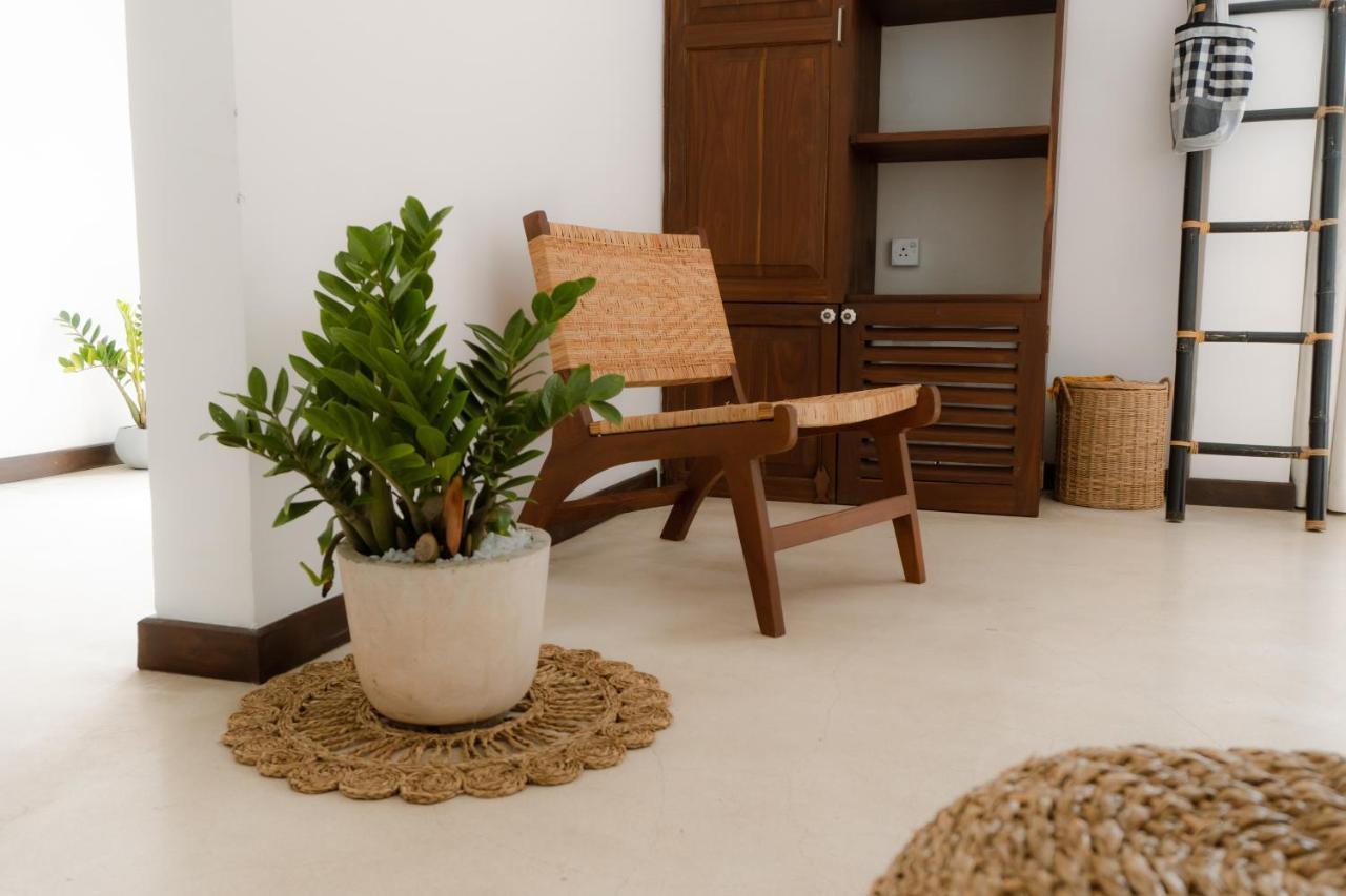 Surf Station Hotel Ахангама Екстериор снимка